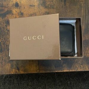 Gucci And Louis Vuitton Wallet Bundle
